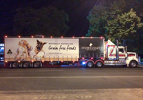 Inverell Freighters’ transport rig in action